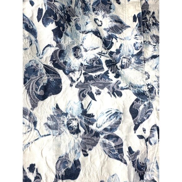 Chico’s White Ankle Jeans Blue Flowers Lightweight Pockets Size 10 - Picture 2 of 8